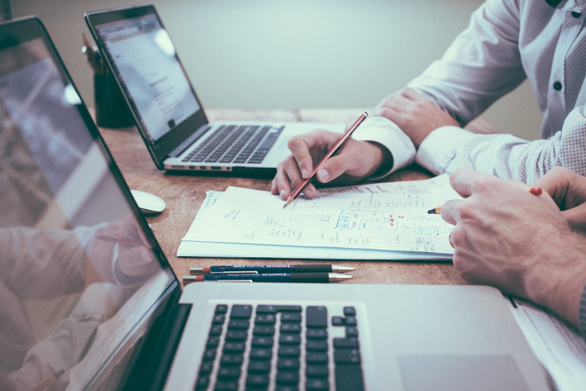 Clase gratuita: Aprende cómo vender servicios por internet.